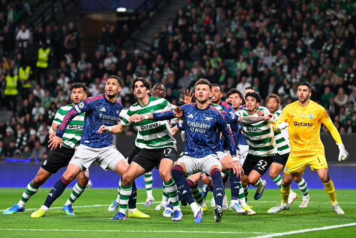 热门赛事-1-0！替补连线补时绝杀 欧冠八强战：12.3亿豪门掀翻大黑马止连败|阿森纳|葡萄牙体育|葡萄牙|射门|四分之一决赛_新浪体育_新浪新闻